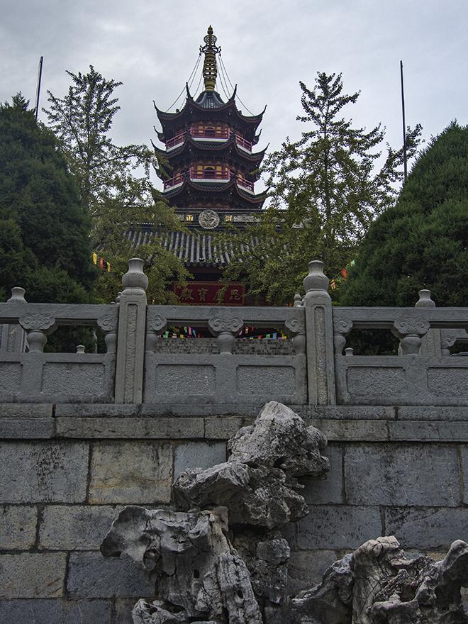 古鸡鸣寺